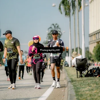 Runner Photo 6756227