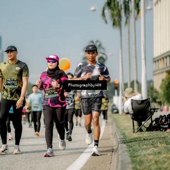 Runner Photo 6756235