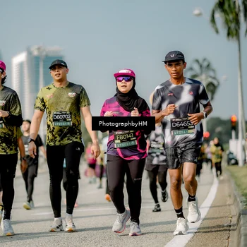 Runner Photo 6756240