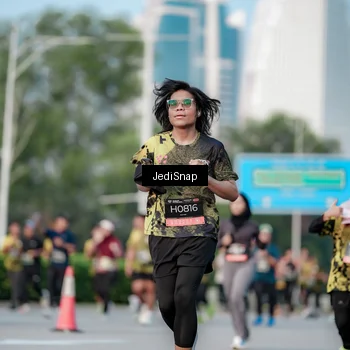 Runner Photo 6756250