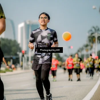 Runner Photo 6756253