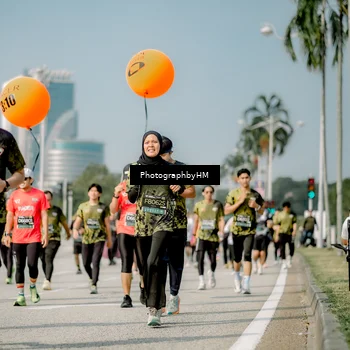Runner Photo 6756265
