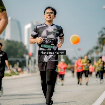 Runner Photo 6756274