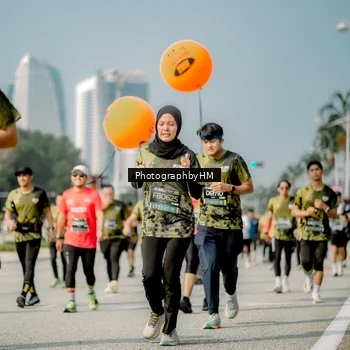 Runner Photo 6756292