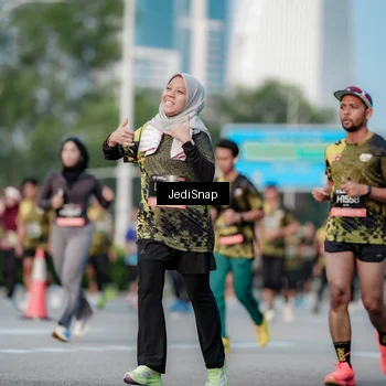 Runner Photo 6756357