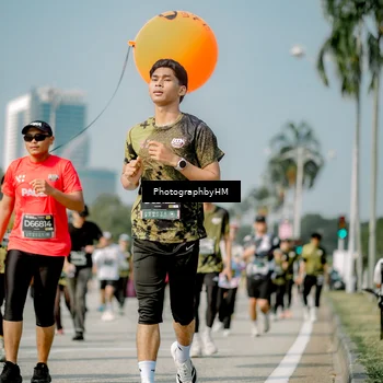 Runner Photo 6756388