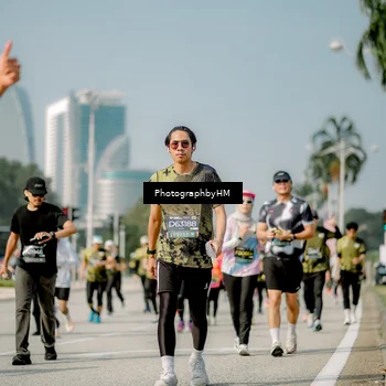 Runner Photo 6756396