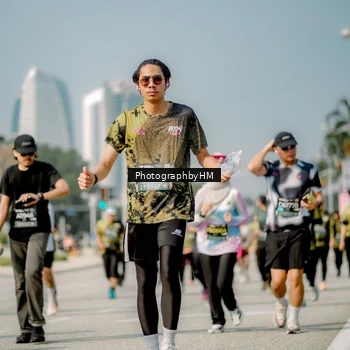 Runner Photo 6756427
