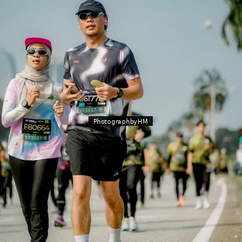 Runner Photo 6756444