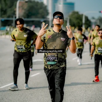Runner Photo 6756462