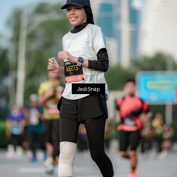 Runner Photo 6756513