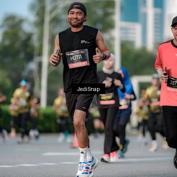 Runner Photo 6756606