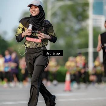 Runner Photo 6756607