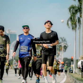 Runner Photo 6756731