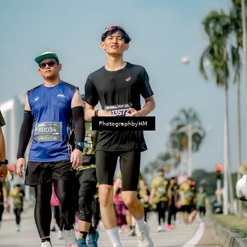 Runner Photo 6756732