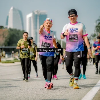 Runner Photo 6756750