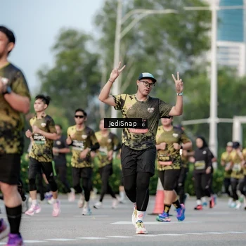 Runner Photo 6756752