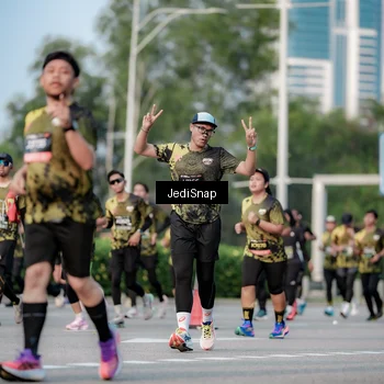 Runner Photo 6756765