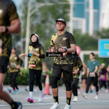 Runner Photo 6756858