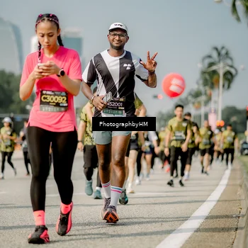 Runner Photo 6756872