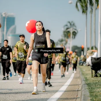Runner Photo 6756894