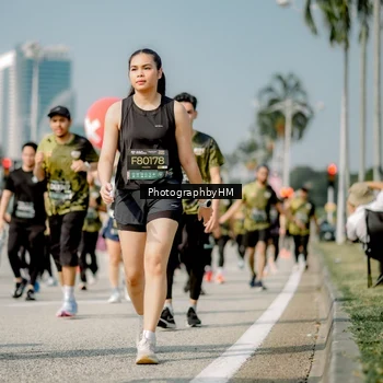 Runner Photo 6756901