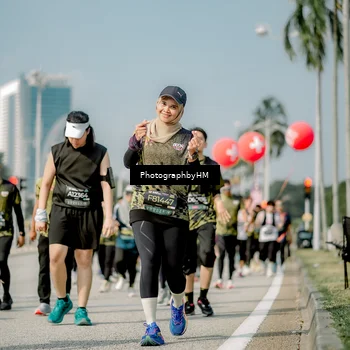Runner Photo 6757040
