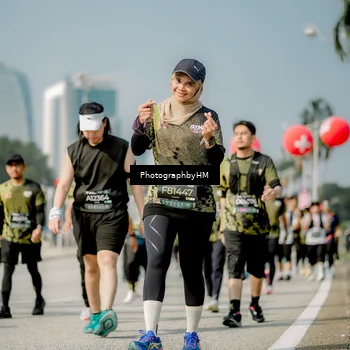 Runner Photo 6757060
