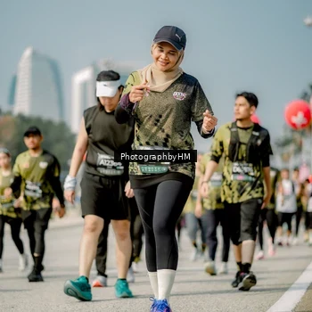 Runner Photo 6757065