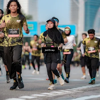 Runner Photo 6757155
