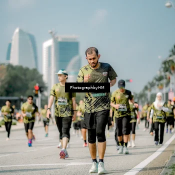 Runner Photo 6757174