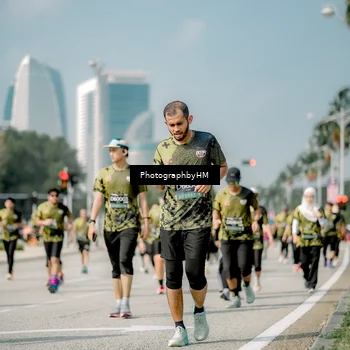 Runner Photo 6757176