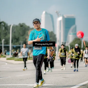 Runner Photo 6757290