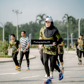 Runner Photo 6757333