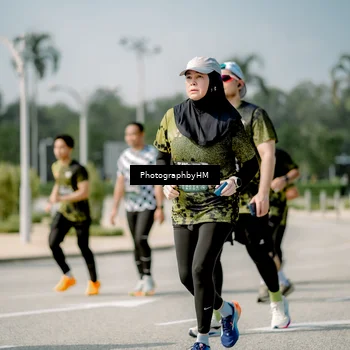 Runner Photo 6757336