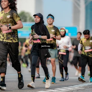 Runner Photo 6757369
