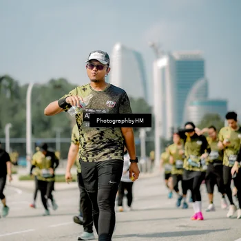 Runner Photo 6757370