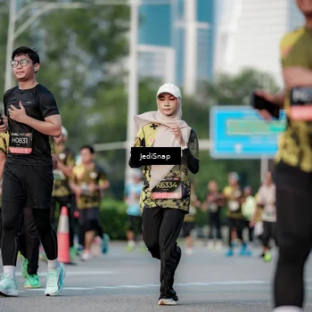 Runner Photo 6757459