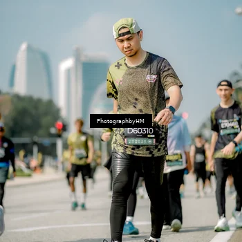 Runner Photo 6757476