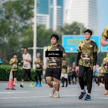 Runner Photo 6757477