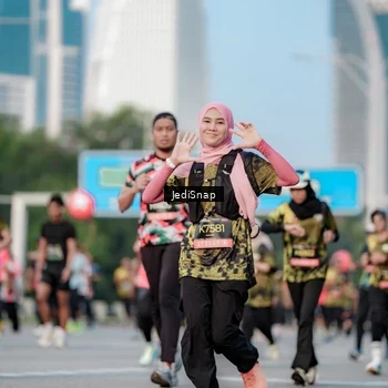 Runner Photo 6757519