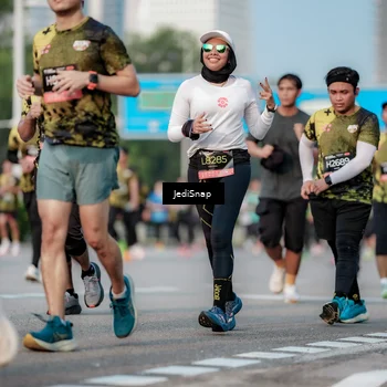 Runner Photo 6757542