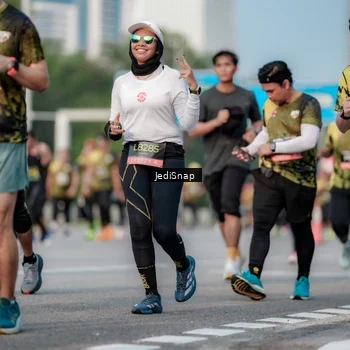 Runner Photo 6757571
