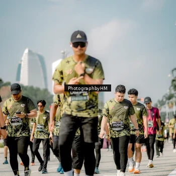 Runner Photo 6757573