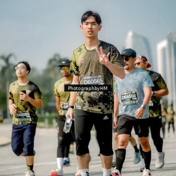Runner Photo 6757593