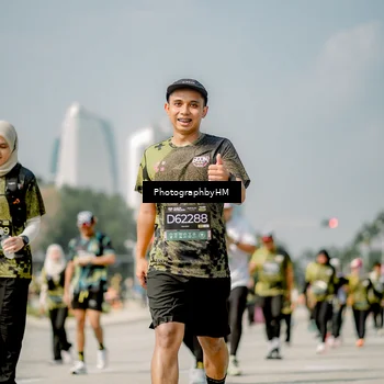 Runner Photo 6757621