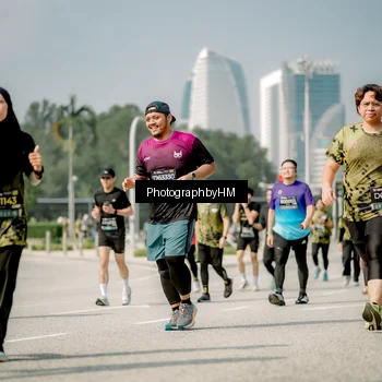 Runner Photo 6757644