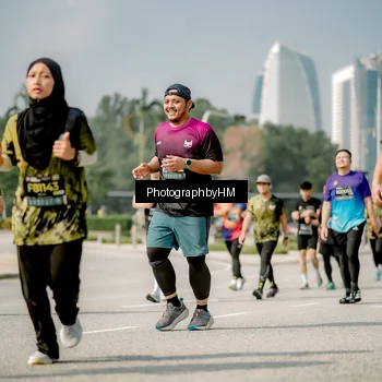 Runner Photo 6757651