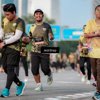 Runner Photo 6757661