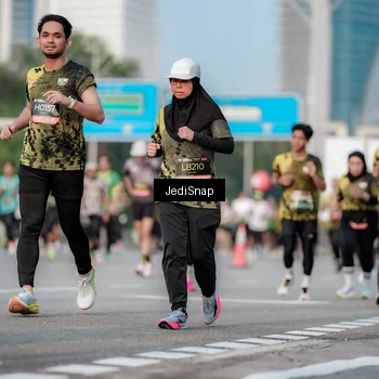 Runner Photo 6757706